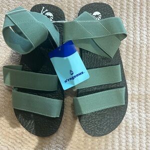 Women’s Blue/Green Sandals NWT